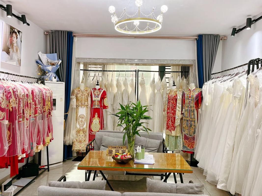 夢(mèng)中的工作室 化妝品與刀具的巧妙擺放